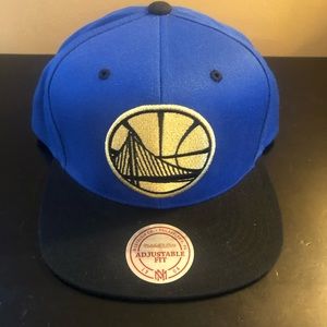 ~SOLD~ Mitchell & Ness Snapback, GS Warriors